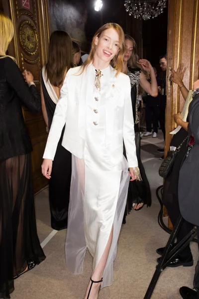 Look 74